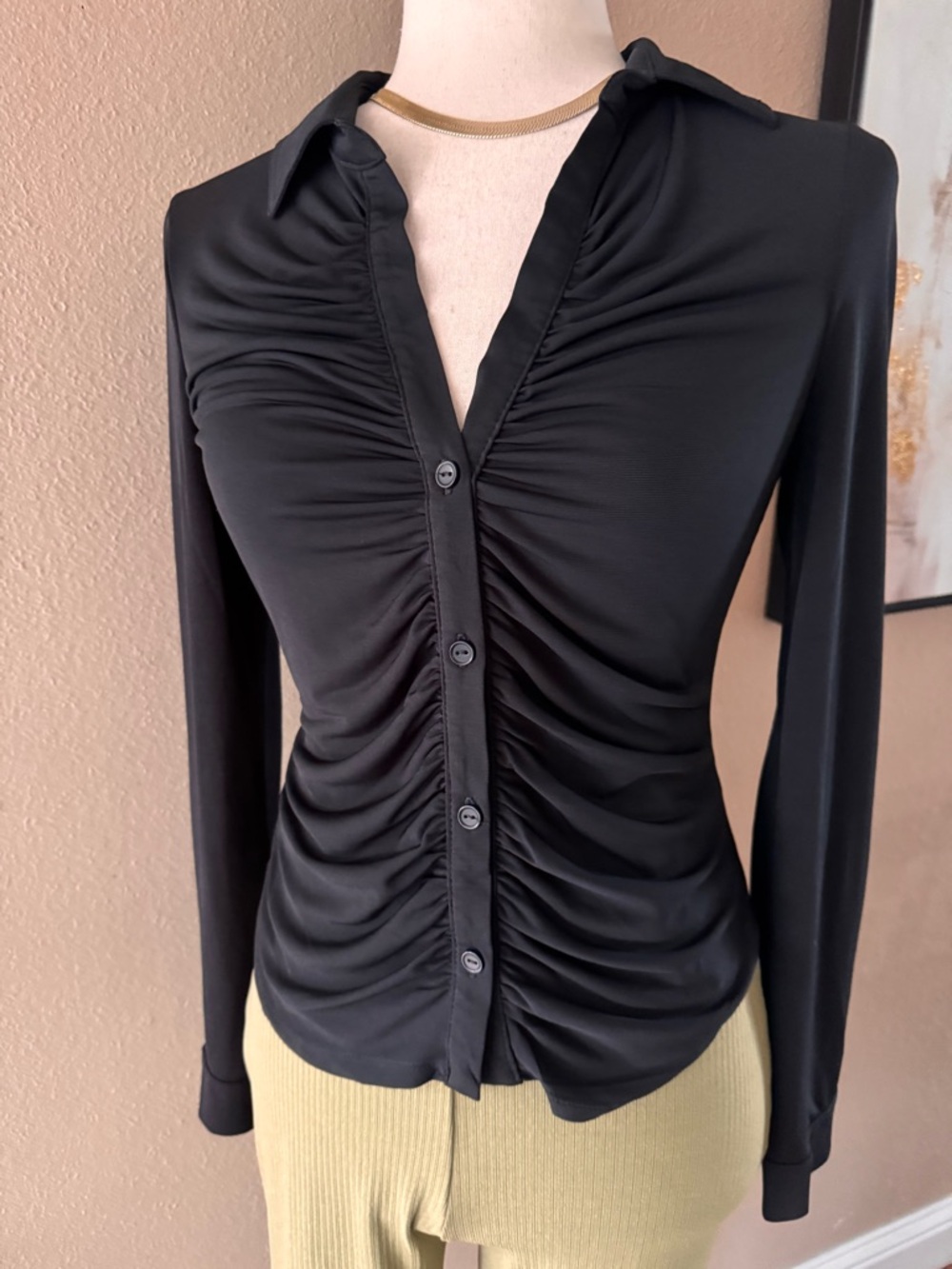 Timing Black Ruched Button-Front Long Sleeve Shirt